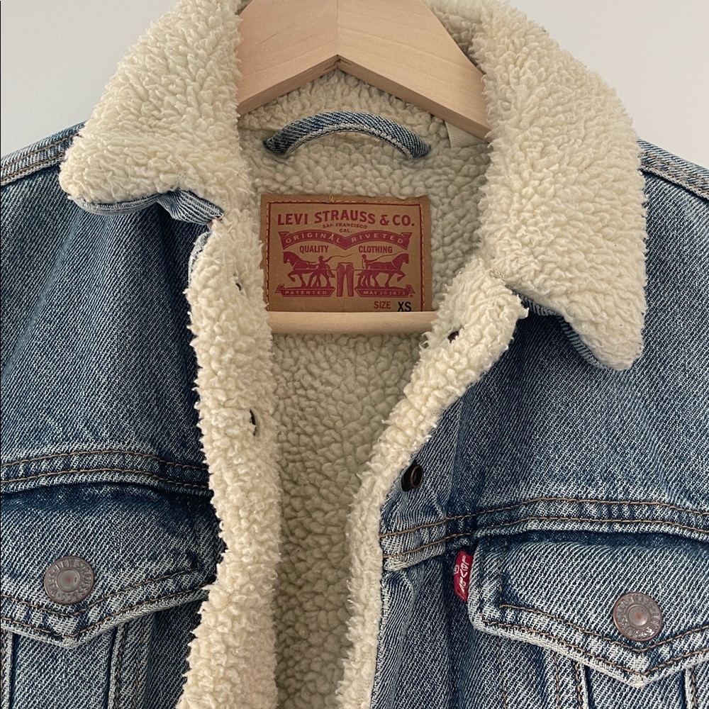 Levi's Denim Jacket Cream Sherpa Lining XS
